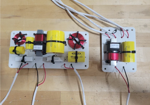 Fully assembled crossover (top)