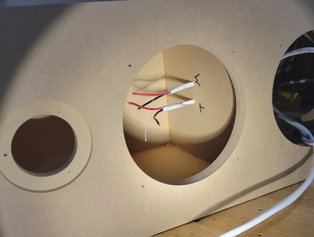 Midrange / tweeter wires